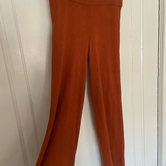 House of Harlow sweater set, tank and flowy knit pant NWT - Picture 3 of 3